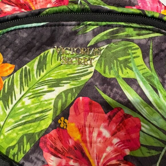 Victorias Secret Tropical Floral Print Backpack With Chain Detail - Picture 2 of 8